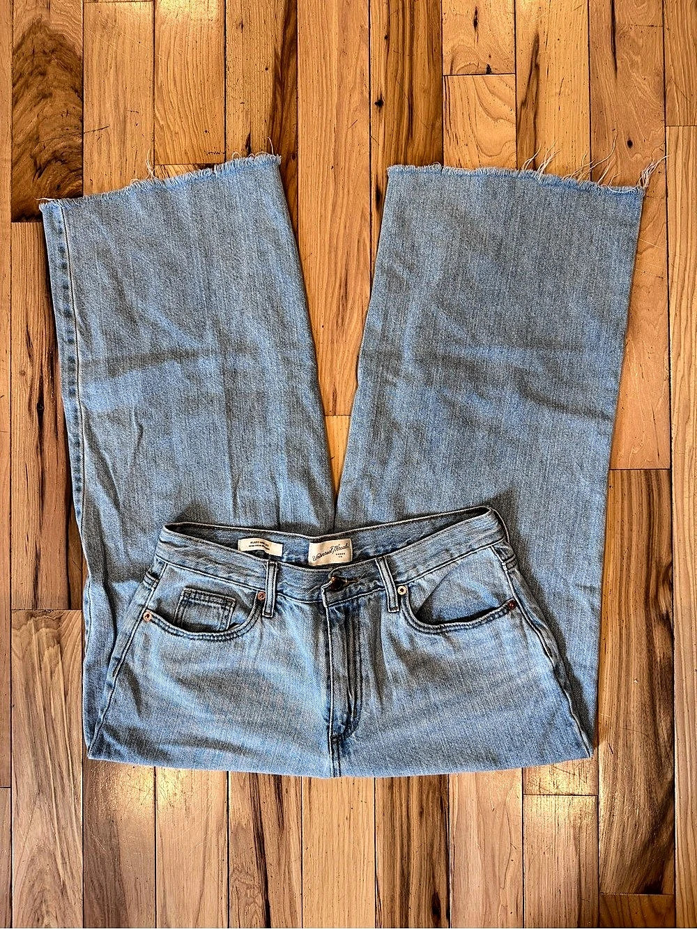 Universal Thread Relaxed Wide Leg Light Blue Jeans - Size 8